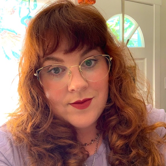 Meet your Posher, Natalie - Picture 3 of 6